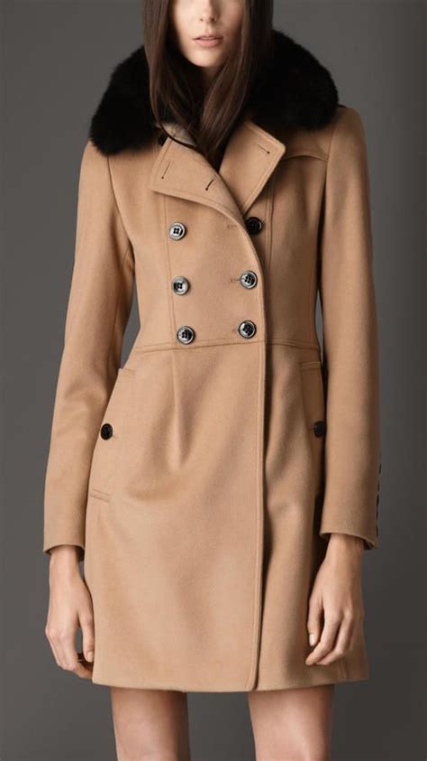 manteau capitonné burberry|burberry cashmere cape coat.